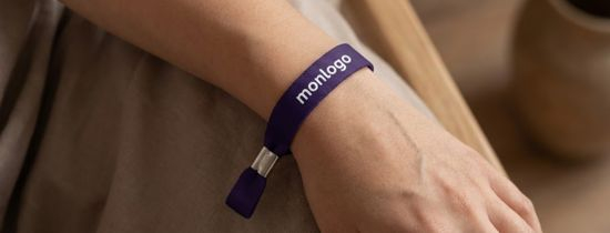 Bracelet personnalisé en tissu avec logo