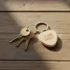 PORTE CLES EN BOIS PERSONNALISABLE 'WOODIE COEUR'