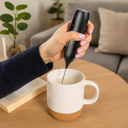 MOUSSEUR A LAIT PERSONNALISABLE 'MOUSTACHA RECHARGE'