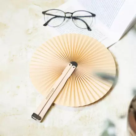 EVENTAIL PERSONNALISABLE EN KRAFT ET BAMBOU 'CHO'