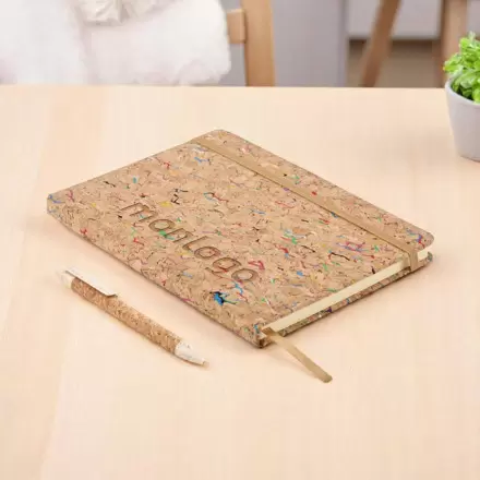 CARNET ET STYLO EN LIEGE PERSONNALISABLE 'CORCHI'