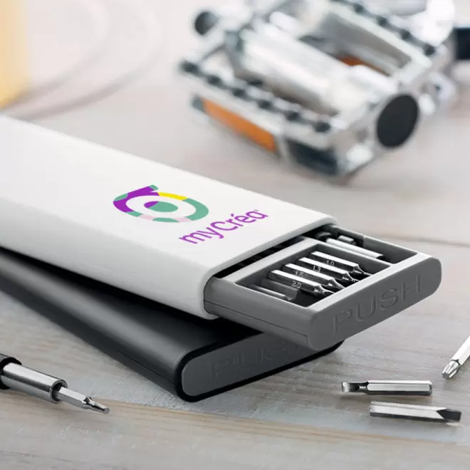 BOÎTE À OUTILS PERSONNALISABLE 'RAYMOND'