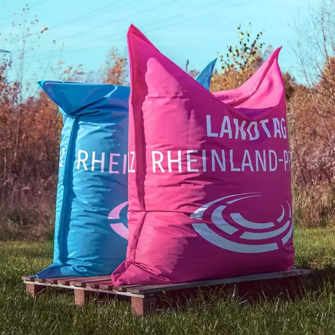 POUF GÉANT PERSONNALISÉ 'FARNIENTE'