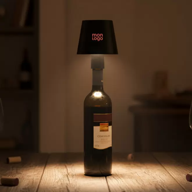 LAMPE DE TABLE POUR BOUTEILLE PERSONNALISEE 'TAILLIGHTO'