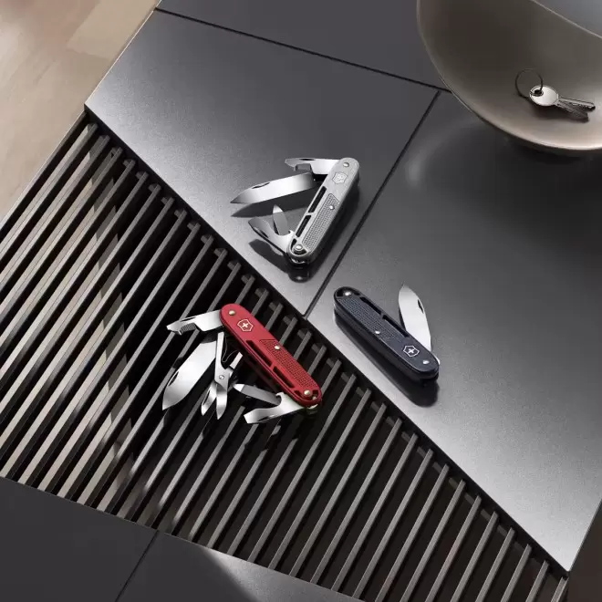 COUTEAU DE POCHE VICTORINOX PERSONNALISE 'SYNERGY ALOX'
