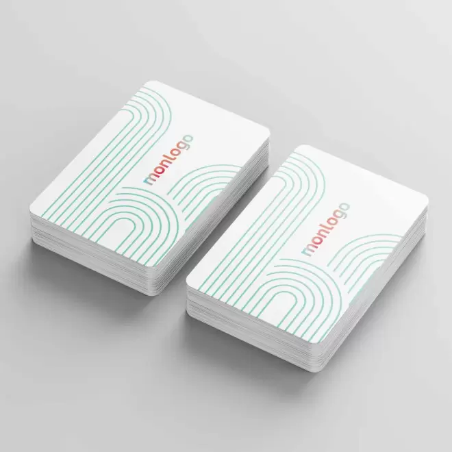 JEU DE 32 CARTES AVEC ETUI PERSONNALISÉ 'NIKKA' 