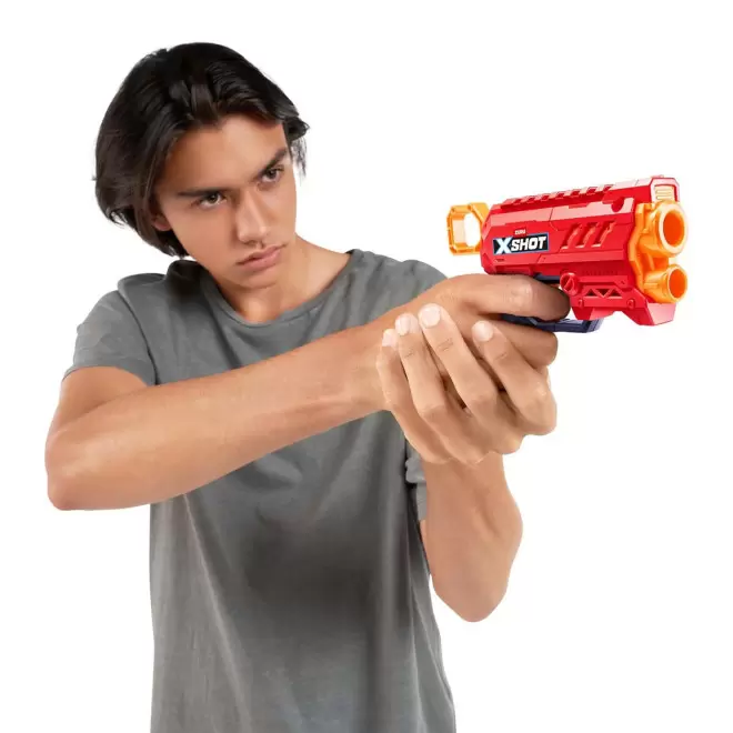 LOT DE 4 BLASTERS ET 32 FLECHETTES