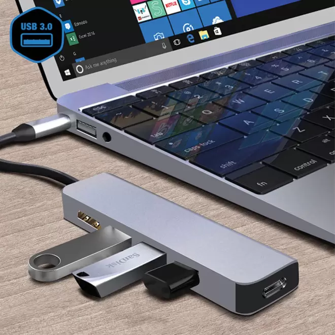 HUB 5 EN 1 PERSONNALISABLE AKASHI® 'CROSBI'