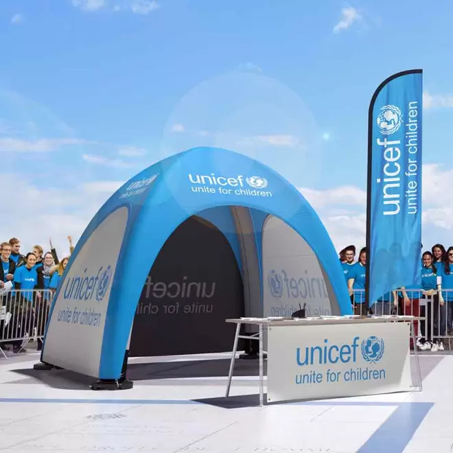 TENTE GONFLABLE PUBLICITAIRE 5X5M 'INUITE'