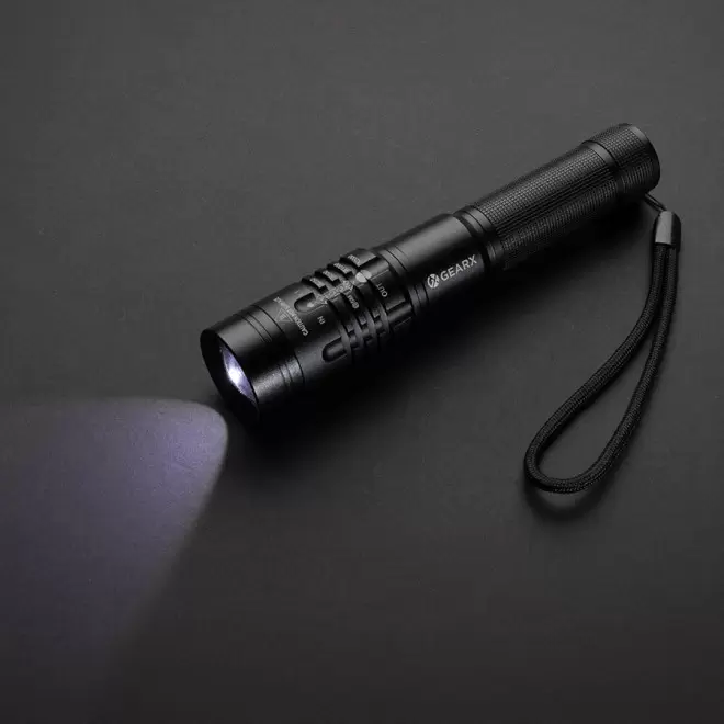 TORCHE PERSONNALISÉE RECHARGEABLE GEAR X® 'STRALI' 