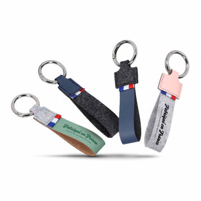 PORTE CLES PUBLICITAIRE AUTOMOBILE 'POTI AUTOMOBILE RECYCLE'