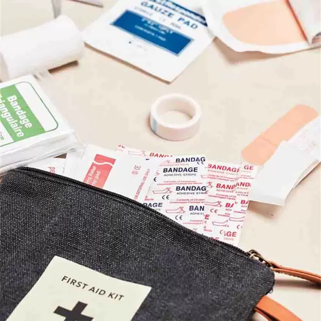 TROUSSE SECOURS PERSONNALISEE 'VINGA'