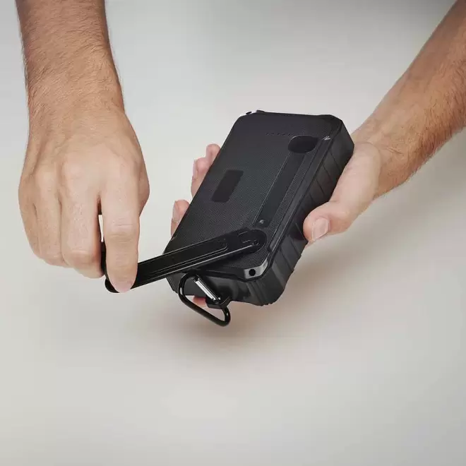 POWERBANK PUBLICITAIRE SOLAIRE 8 000 MAH 'PARISTO'