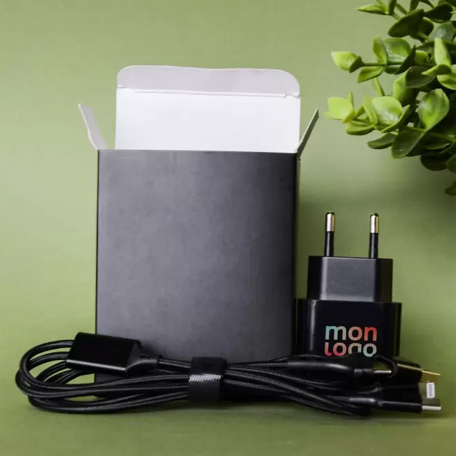 KIT PERSONNALISABLE PRISE ET CABLE 'IDEAL BLACK'