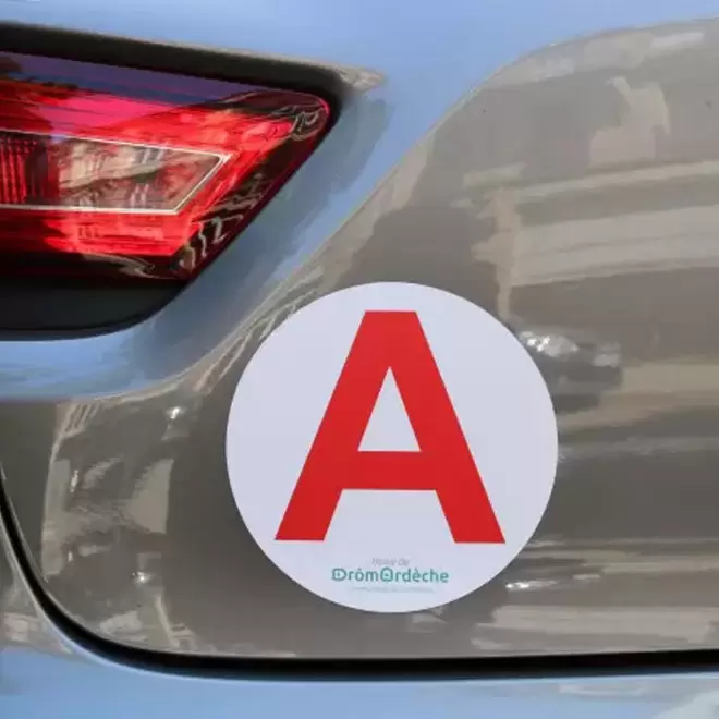 DISQUE A MAGNETIQUE PERSONNALISABLE 'JEUNES CONDUCTEURS'