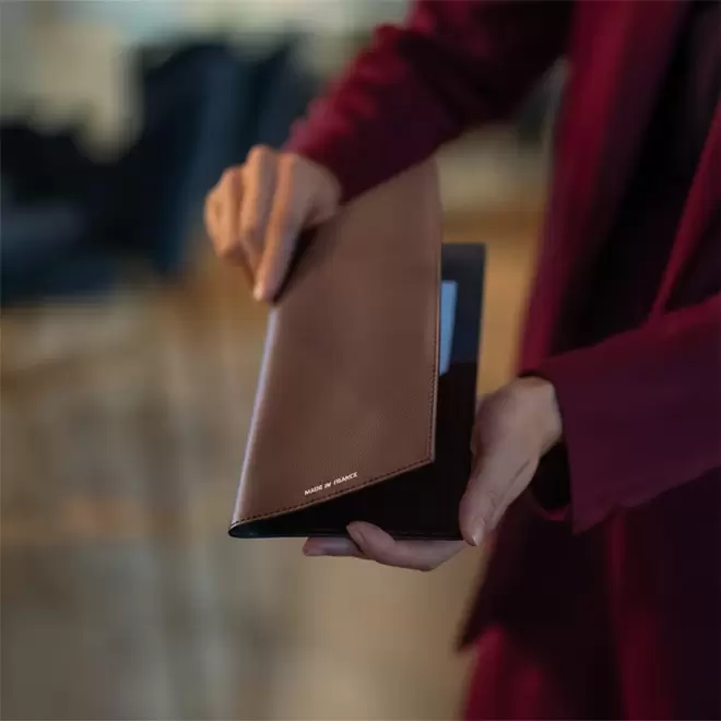 PORTE ADDITION EN CUIR PERSONNALISE 'LANOTE DOUBLE'