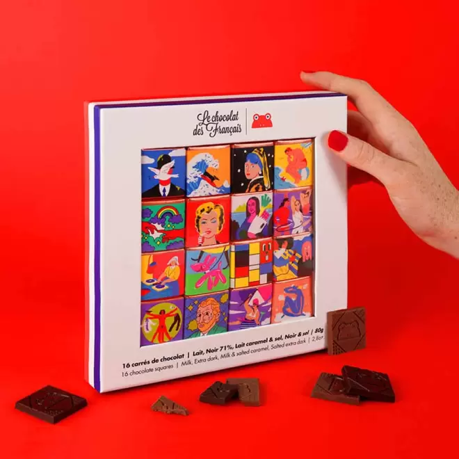 COFFRET PERSONNALISÉ  DE 16 CARRÉS DE 80 G 'CARTI'