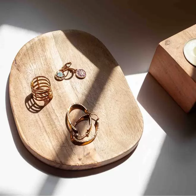 PLANCHE A DECOUPER ACACIA PERSONNALISABLE 'JOSTI'