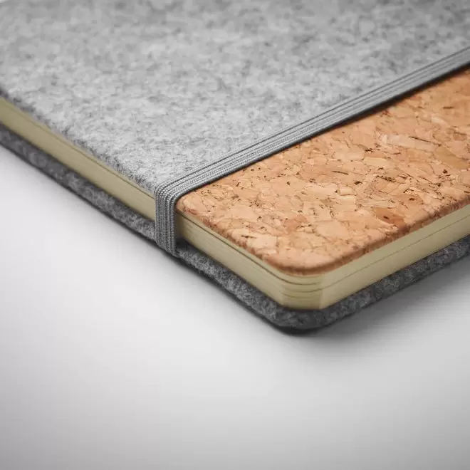 CARNET A5 FEUTRE RPET PERSONNALISABLE 'SELSA'