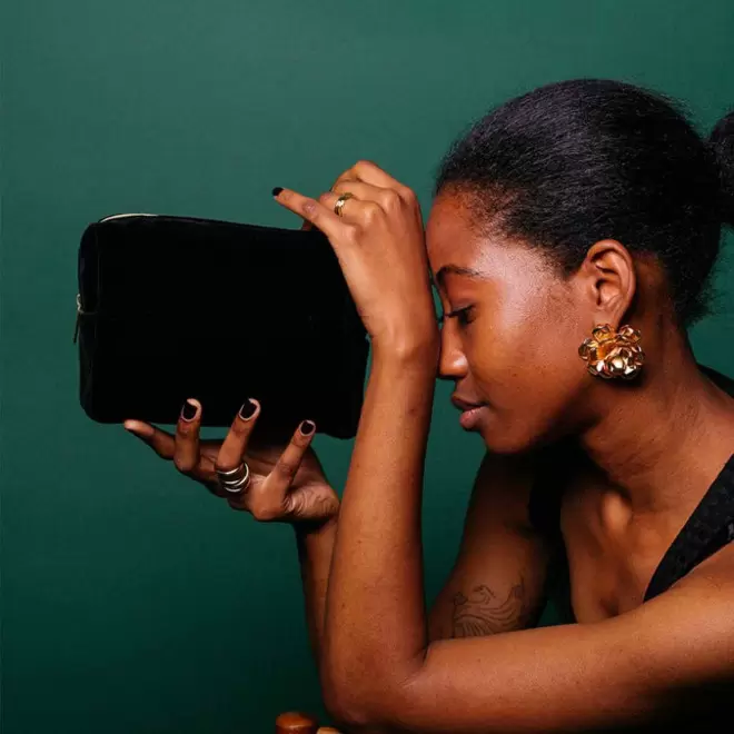 TROUSSE DE TOILETTE PERSONNALISABLE EN VELOURS 'DOUCE XL'