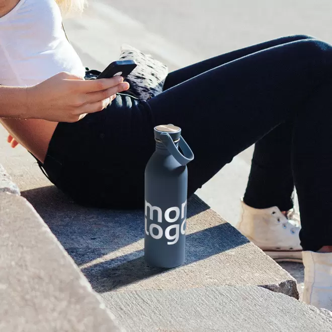 BOUTEILLE PERSONNALISABLE EN ACIER RECYCLE 500ML ' LURA'