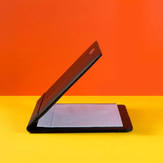 CONFERENCIER PERSONNALISABLE 'APACHE A4'