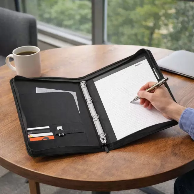 CONFERENCIER AVEC CLASSEUR PERSONNALISE 'CLASSITO'