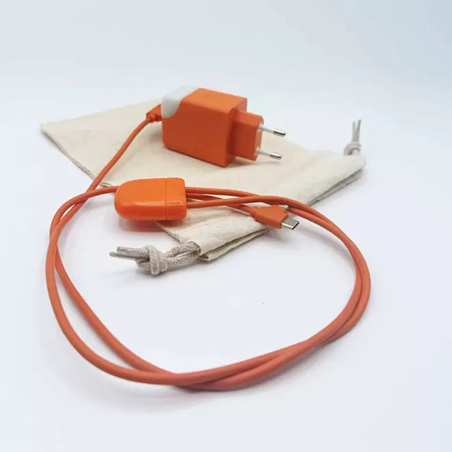 PACK CABLE ET PRISE PERSONNALISABLE 'ICE C ET ICE G'