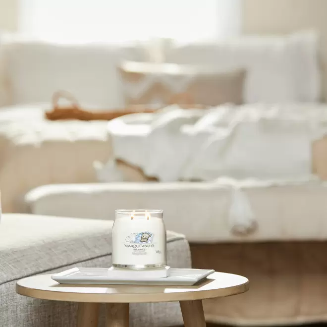 BOUGIE DEUX MECHES MOYENNE 'YANKEE CANDLE'