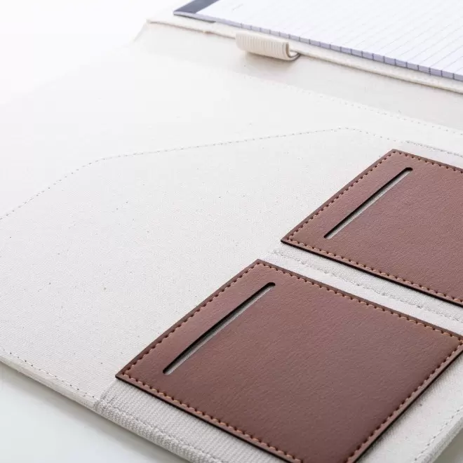 CONFERENCIER PERSONNALISE EN TOILE RECYCLEE 'CARBA'