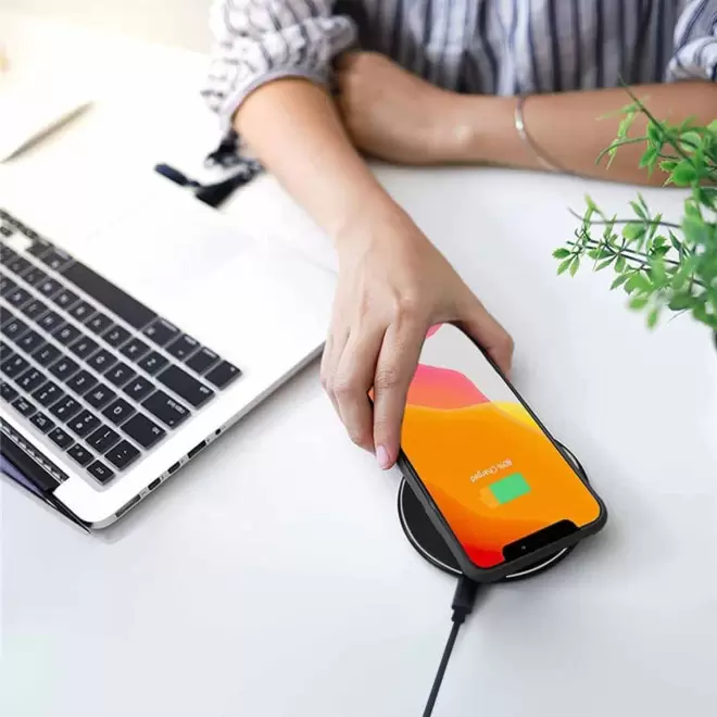 CHARGEUR À INDUCTION PERSONNALISABLE 'PROME 15W'