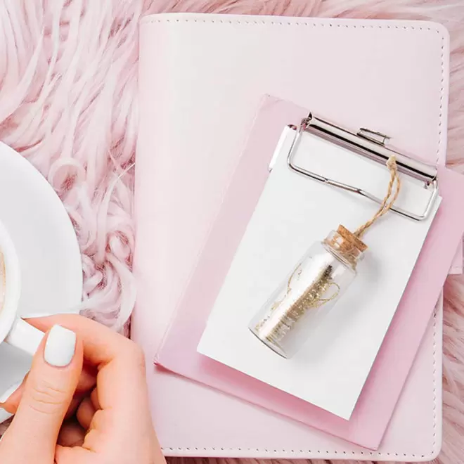 BOUTEILLE A SOUHAITS PERSONNALISEE 'GENIE'