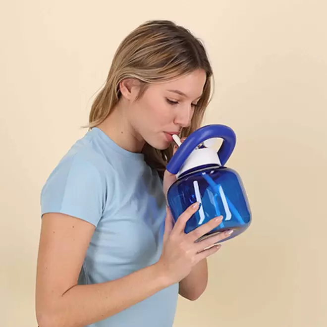 GOURDE AVEC PAILLE PERSONNALISEE 1.8L 'KETTLEBELL'