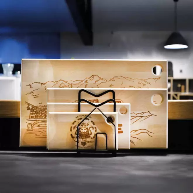 PLANCHE A DECOUPER PERSONNALISABLE EN BOIS MIF 'BOISO'