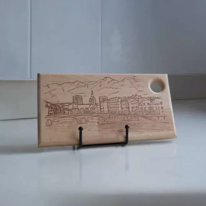 PLANCHE A DECOUPER PERSONNALISABLE EN BOIS MIF 'BOISO'