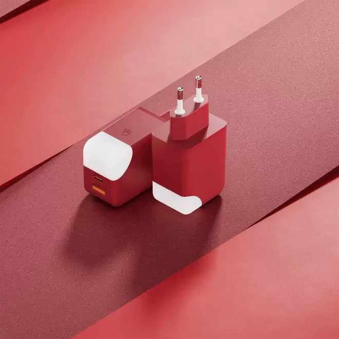 EXP.72H   PRISE CHARGEUR SECTEUR 65W PERSONNALISABLE 'ICE G' 