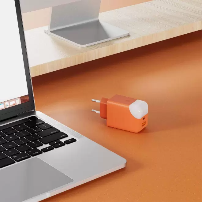 EXP.72H   PRISE CHARGEUR SECTEUR 65W PERSONNALISABLE 'ICE G' 