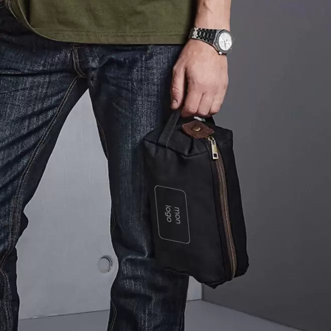 TROUSSE DE TOILETTE PERSONNALISABLE 'CARLOS'