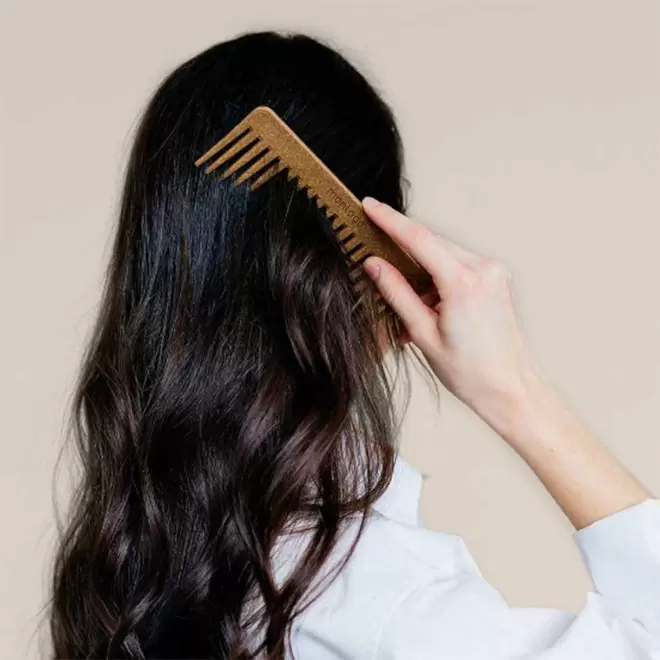 PEIGNE PERSONNALISABLE EN FIBRE DE COCO ET PP 'SPAZZU'