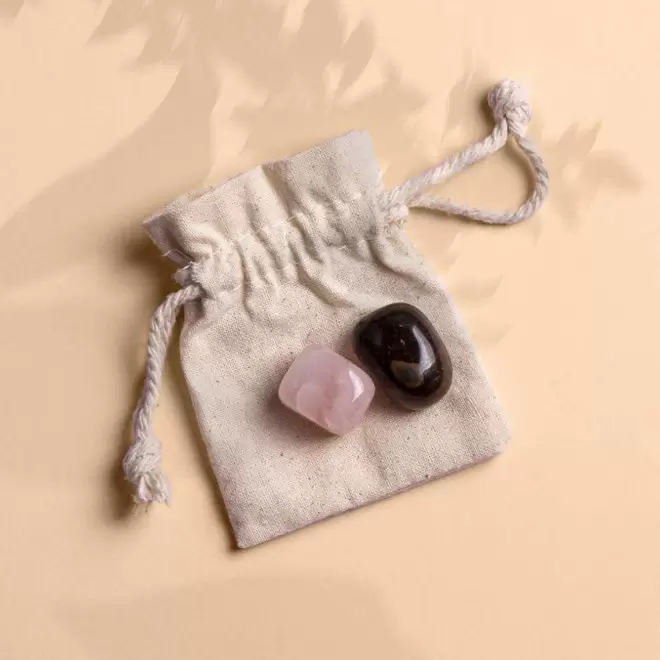 PIERRE NATURELLE PERSONNALISABLE AVEC POCHON 'ZENU'