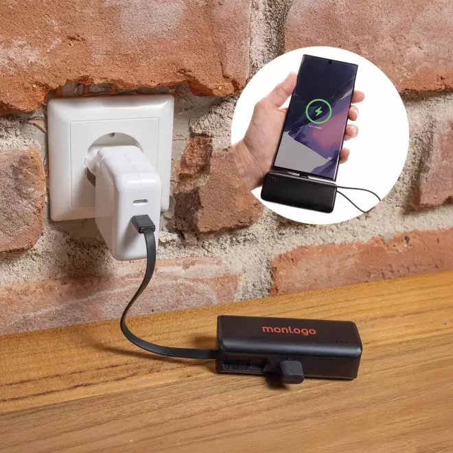 BATTERIE DE SECOURS PERSONNALISABLE 'AKRO USB C'