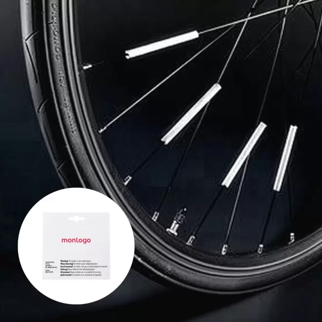 BATONNETS RAYONS REFLECHISSANT PERSONNALISABLES 'PITITA'