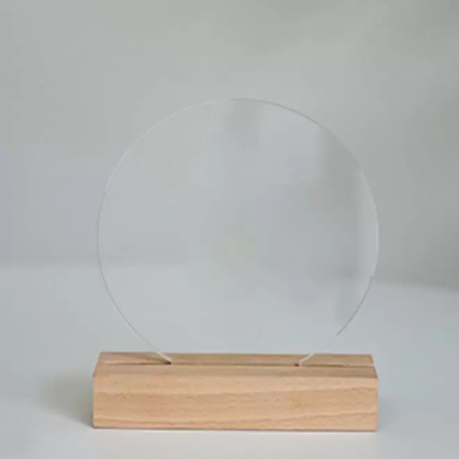TROPHEE ACRYLIQUE ET BOIS PERSONNALISABLE 'UKITA WOOD' - rond