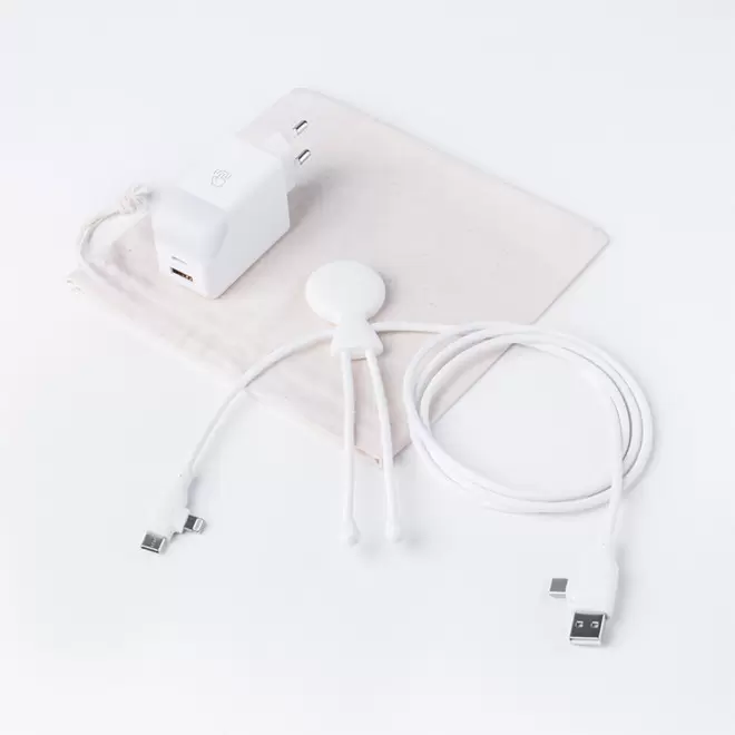 PACK PERSONNALISABLE PRISE ET CABLE 'MOBILITY' - blanc