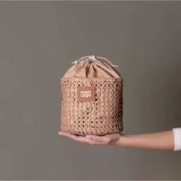 BOURSE EN RAPHIA PERSONNALISEE 'LEZO'