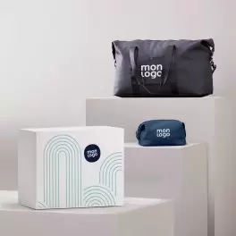 PACK PERSONNALISE SAC DE VOYAGE ET TROUSSE DE TOILETTE 'GOZI'