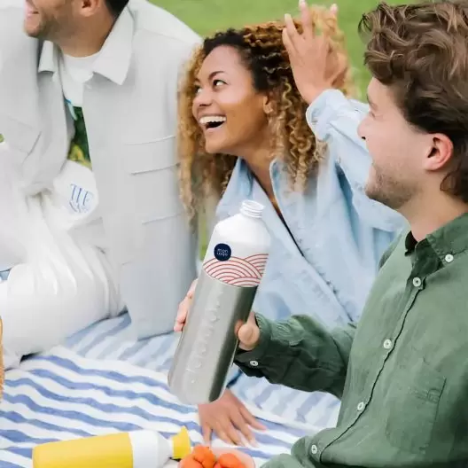 BOUTEILLE PERSONNALISÉE EN ACIER DOPPER® 1,1L 'LOSTRI'