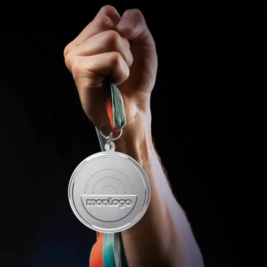 MEDAILLE FER SUR MESURE 'WIN CUSTOM RPET'