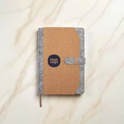 CARNET A5 FEUTRINE RECYCLE LIEGE PERSONNALISE 'GRANPA'