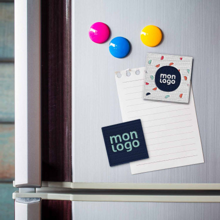 MAGNET CARRE BRODE PERSONNALISABLE 'COURSU'
